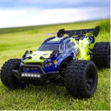 Полноприводная машинка SCY 18101 на радиоуправлении 1:18 40 KM/H 4WD RC мощный монстр, 30 мин 100 м.