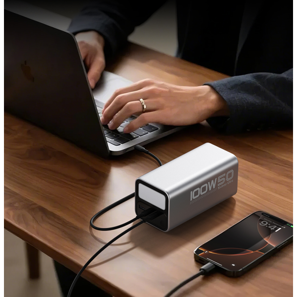 Повербанк 50000 мА·ч для ноутбука, Powerbank PD 100W, портативная зарядная станция, LED-дисплей, фонарик, Type-C Повербанк 50000 мА·ч для ноутбука, Powerbank PD 100W, портативная зарядная станция, LED-дисплей, фонарик, Type-C