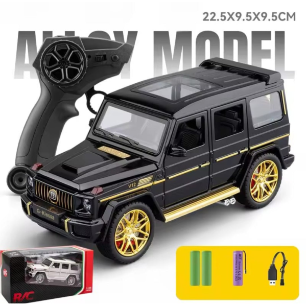 Радиоуправляемая машинка Mercedes-Benz AMG G63 1:24, металлическая (diecast), свет, звук, открываются двери, RC 2.4GHz