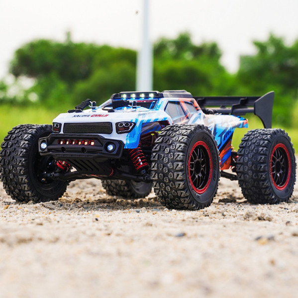 Радиоуправляемая машинка SG316 PRO 4WD RC внедорожник на пульте до 40 км/ч 2 АКБ